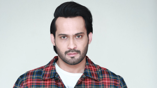 Karachi court issues non-bailable arrest warrants for Waqar Zaka in cryptocurrency scam case
