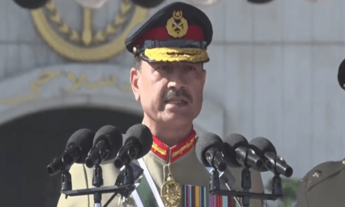 Army chief calls for national consensus to confront ‘economic and terrorism’ challenges Army chief calls for national consensus to confront ‘economic and terrorism’ challenges
