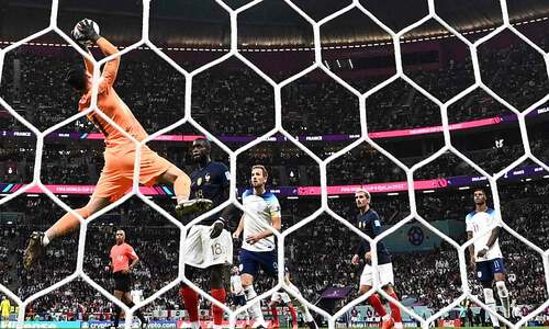 Giroud sends France past England into FIFA World Cup semi-finals
