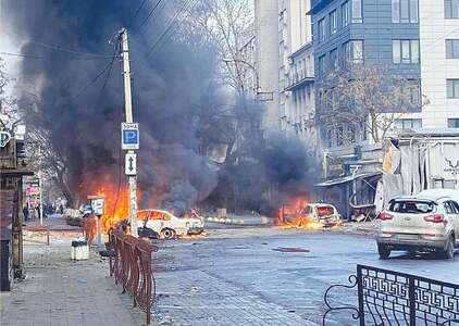 Russian strike kills at least 10 in Kherson