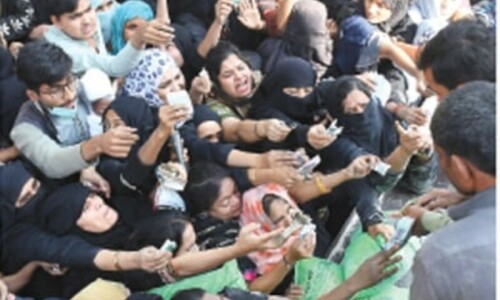 Desperation for subsidised flour claims labourer’s life in Mirpurkhas Desperation for subsidised flour claims labourer’s life in Mirpurkhas