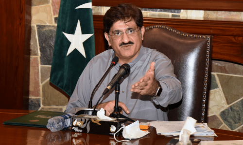 Sindh CM directs SSU, reserve police to aid in fight against street criminals in Karachi Sindh CM directs SSU, reserve police to aid in fight against street criminals in Karachi