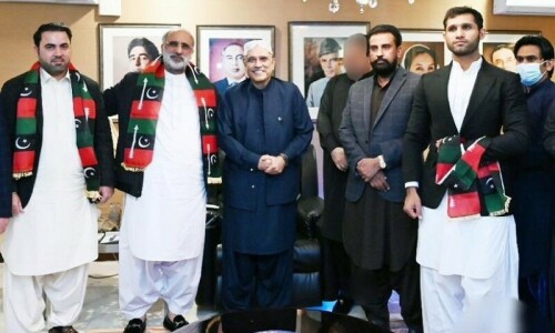 More politicians join PPP as ‘winds change’ in Balochistan More politicians join PPP as ‘winds change’ in Balochistan