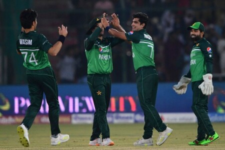 Naseem Shah takes five as Pakistan thump New Zealand in first ODI Naseem Shah takes five as Pakistan thump New Zealand in first ODI