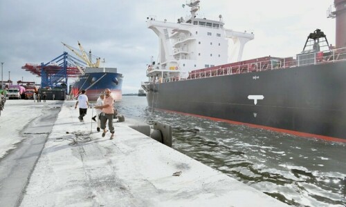 Ship carrying Russian wheat docks at Karachi Ship carrying Russian wheat docks at Karachi