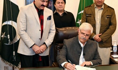 CM Mahmood sends summary for dissolution of KP assembly to governor CM Mahmood sends summary for dissolution of KP assembly to governor