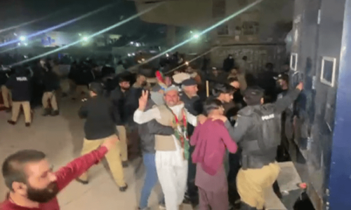 Sindh LG polls: Clashes erupt in Karachi as political parties protest recount