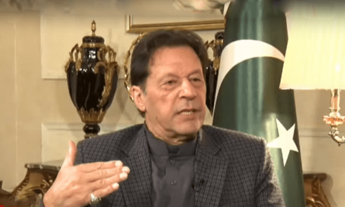 Gen Bajwa had Nawaz ousted in Panama case: Imran Gen Bajwa had Nawaz ousted in Panama case: Imran