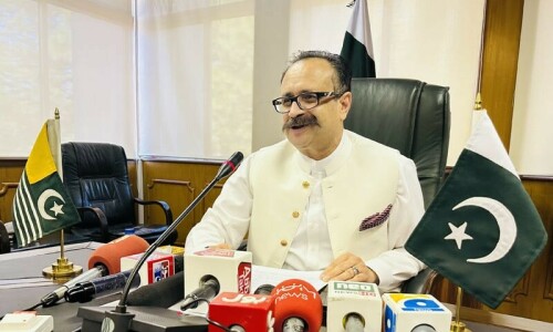 Kashmir&rsquo;s settlement central to bilateral ties with India: PM Ilyas