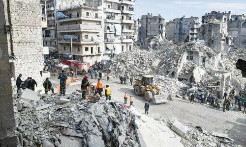 10 killed in building collapse in Syria&rsquo;s Aleppo