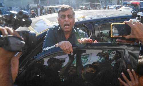 Karachi ATC acquits Rao Anwar, others in Naqeebullah murder case