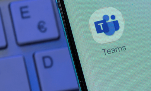 Microsoft probes Teams, Outlook outage as thousands of users report disruption