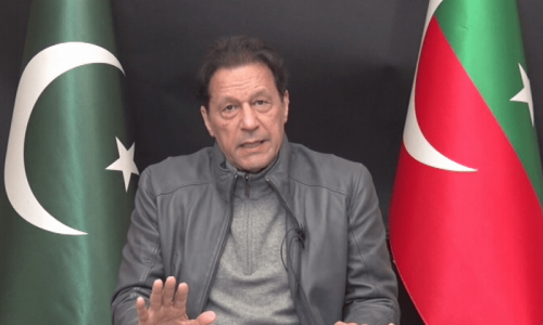 Imran claims Zardari behind new plot to assassinate him Imran claims Zardari behind new plot to assassinate him