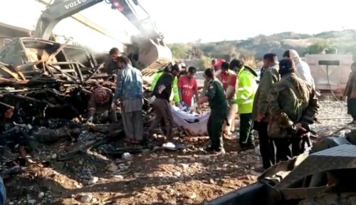 41 dead as passenger coach falls into ravine in Balochistan’s Lasbela: official 41 dead as passenger coach falls into ravine in Balochistan’s Lasbela: official