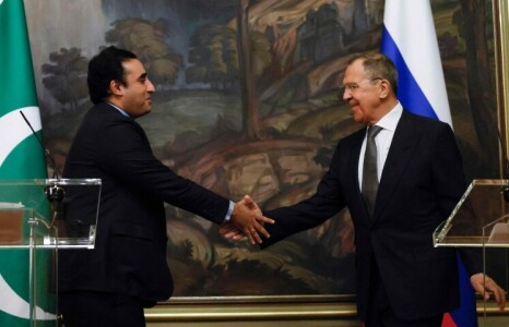 Bilawal urges ‘diplomatic resolution’ to Ukraine war in meeting with Russian counterpart Bilawal urges ‘diplomatic resolution’ to Ukraine war in meeting with Russian counterpart
