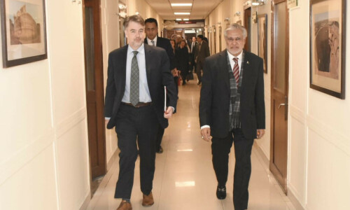 Govt, IMF discuss policies, reforms required to complete 9th review Govt, IMF discuss policies, reforms required to complete 9th review