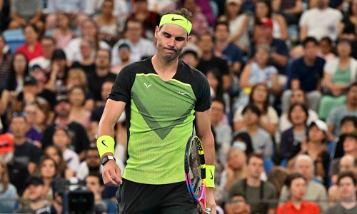 Nadal loses season opener as Swiatek cruises at United Cup