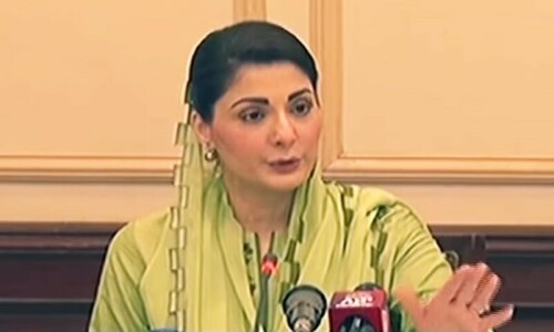Maryam dares PTI chief to launch  &lsquo;court arrest&rsquo; drive