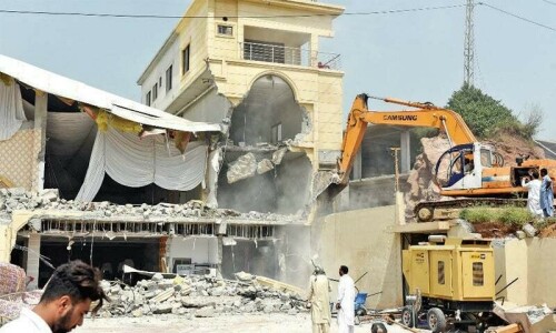 Anti-encroachment drive: LDA seals seven banks, other premises Anti-encroachment drive: LDA seals seven banks, other premises