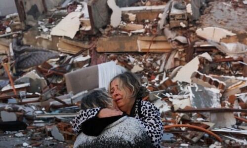 Pakistan dispatches rescue team as death toll in Turkiye-Syria earthquake tops 5,000 Pakistan dispatches rescue team as death toll in Turkiye-Syria earthquake tops 5,000