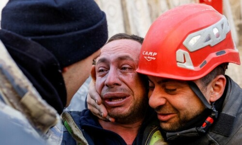 Death toll in Turkiye, Syria quake tops 33,000