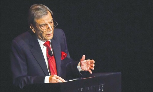 Iconic artist, orator Zia Mohyeddin passes away at 91 in Karachi
