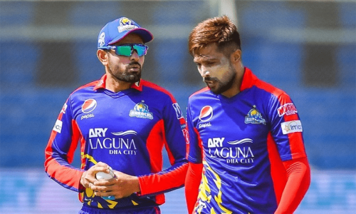 میرے لیے بابر اعظم بھی ویسے ہی ہے جیسے ٹیل اینڈر کھیل رہا ہو، عامر