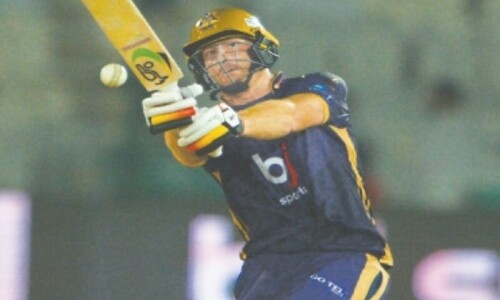 HBL Pakistan Super League: Ton-up Guptill stars as Gladiators keep Kings winless HBL Pakistan Super League: Ton-up Guptill stars as Gladiators keep Kings winless