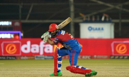 Imad Wasim’s all-round show against Lahore lights up Karachi’s prospects Imad Wasim’s all-round show against Lahore lights up Karachi’s prospects