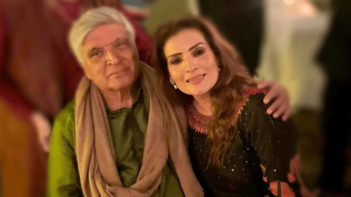 Resham condemns Javed Akhtar’s comments about ‘terrorists’ in Pakistan at Faiz Festival