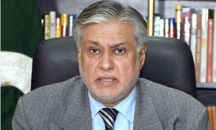 Pakistan expected to receive $700 million loan from Chinese bank this week: Dar Pakistan expected to receive $700 million loan from Chinese bank this week: Dar