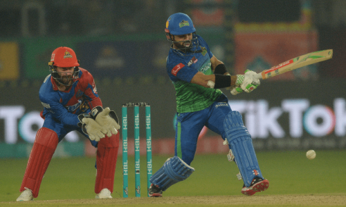 HBL PSL: Abbas holds nerve as Sultans clinch last-ball thriller against Kings