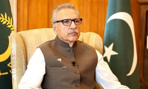 President Alvi signs finance bill to pave way for IMF accord