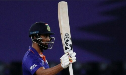 Struggling Rahul set to be replaced with Gill for Indore Test Struggling Rahul set to be replaced with Gill for Indore Test