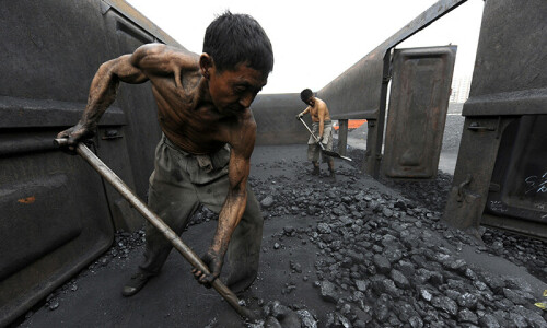Death toll from China mine collapse rises to 4, dozens still missing Death toll from China mine collapse rises to 4, dozens still missing