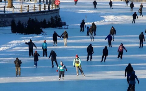 World’s largest ice rink stays shut for first time due to mild Canada winter World’s largest ice rink stays shut for first time due to mild Canada winter