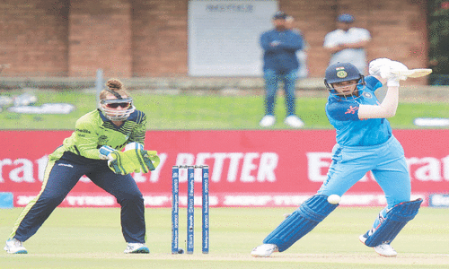 Mandhana steers India to T20 World Cup last four