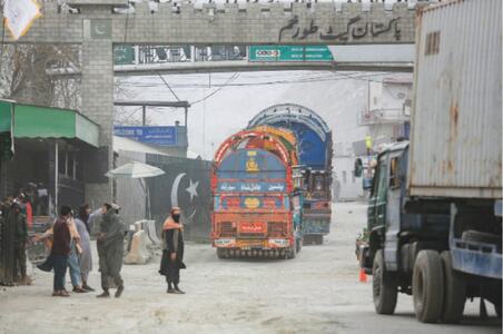 Over 800 goods vehicles cross into Afghanistan as Torkham border reopens