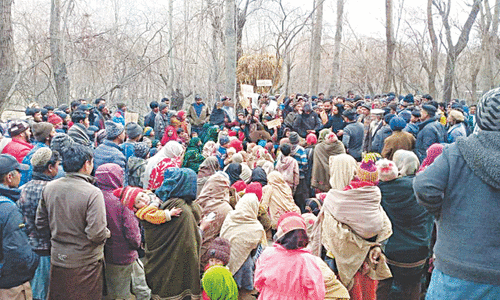 Gilgit residents protest wheat, electricity shortage