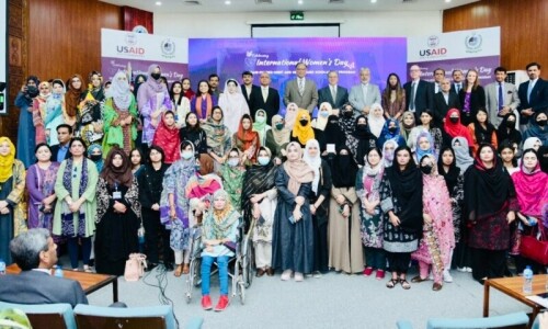 US govt announces 500 new scholarships for flood-affected students in Pakistan US govt announces 500 new scholarships for flood-affected students in Pakistan