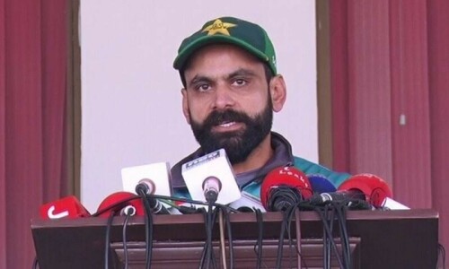 Foreign currency, other valuables looted from cricketer Mohammad Hafeez’s house in Lahore Foreign currency, other valuables looted from cricketer Mohammad Hafeez’s house in Lahore