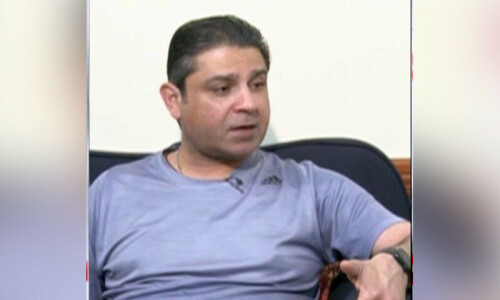 Obstacle to restoration of Pak-India cricket is politics: federal minister