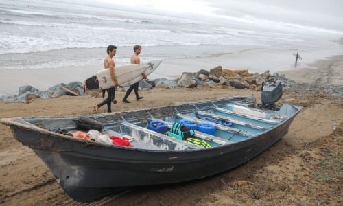 Eight killed after two boats capsize off California shore