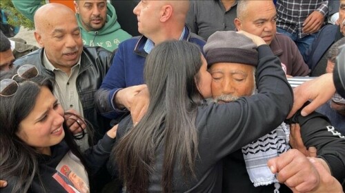 Oldest Palestinian prisoner released after 17 years Oldest Palestinian prisoner released after 17 years