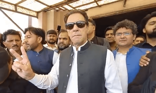 Islamabad court suspends Imran&rsquo;s arrest warrants to March 16 in judge threats case