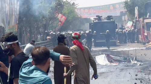 ‘Utterly stupid’: Journalists, lawyers react to showdown at Zaman Park ‘Utterly stupid’: Journalists, lawyers react to showdown at Zaman Park