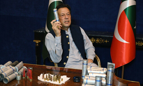 Media-savvy Imran embarks on international ‘charm offensive’ Media-savvy Imran embarks on international ‘charm offensive’