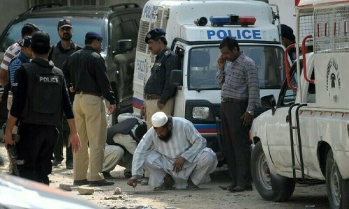 One killed, seven hurt as robbers go on rampage in Karachi One killed, seven hurt as robbers go on rampage in Karachi