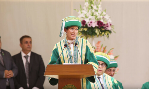 AKU celebrates 40th anniversary on global convocation day
