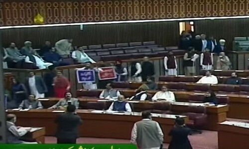 PTI lawmakers return to parliament with noisy protest